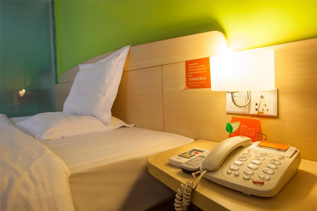 7Days Inn Tai'An Railway Station Room photo